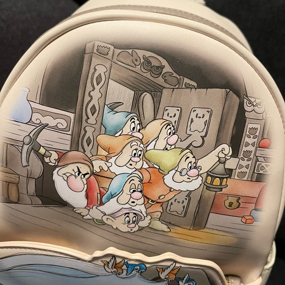 Loungefly Disney Snow White Seven Dwarfs Backpack & cardholder - Picture 3 of 12